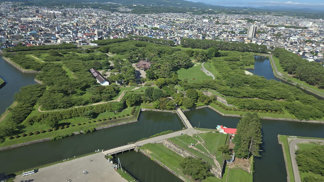 We took this picture from the tower, the day after we visited the park. We took this picture from the tower, the day after we visited the park.