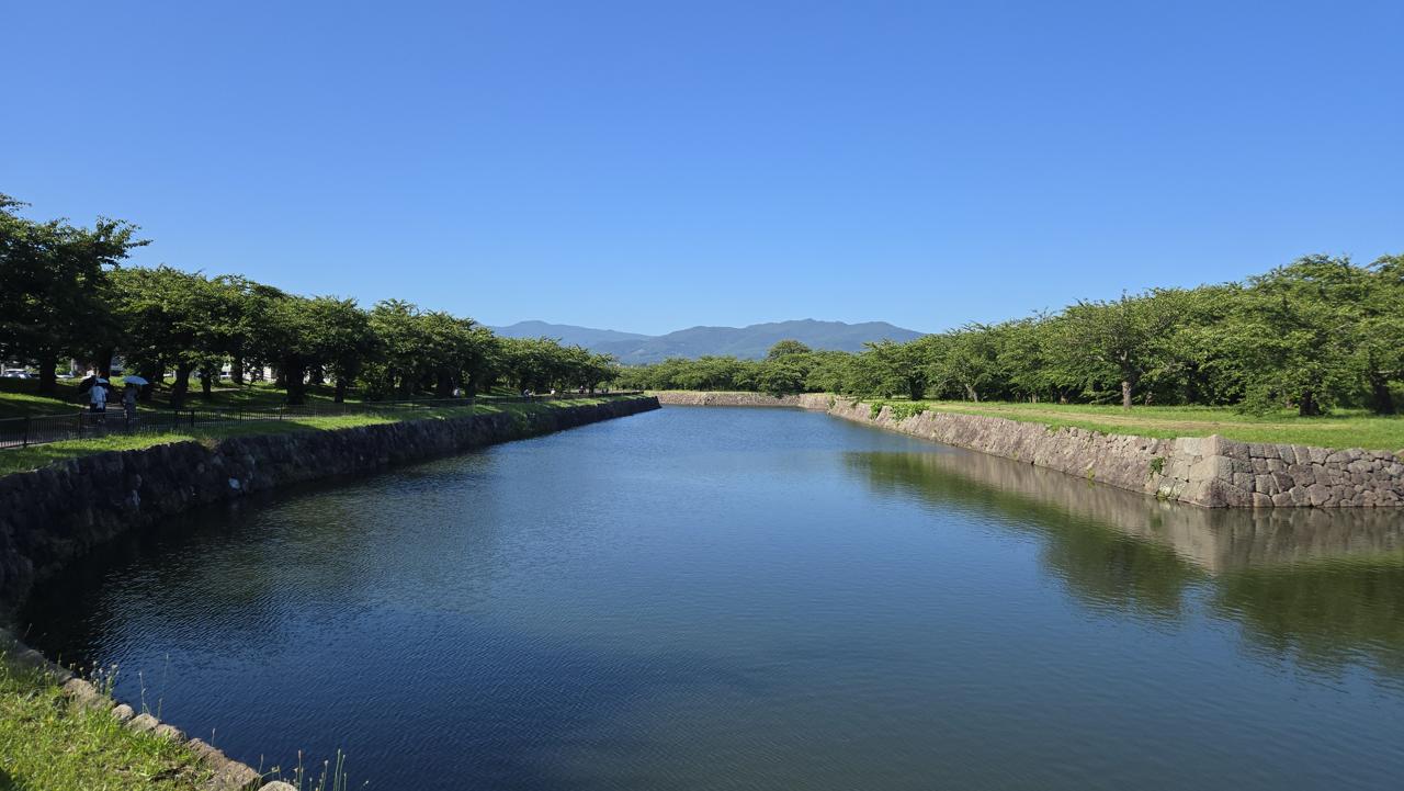 Okay, this one's not from up in the tower, but look how blue the moat looks when the weather's nice! Okay, this one's not from up in the tower, but look how blue the moat looks when the weather's nice!
