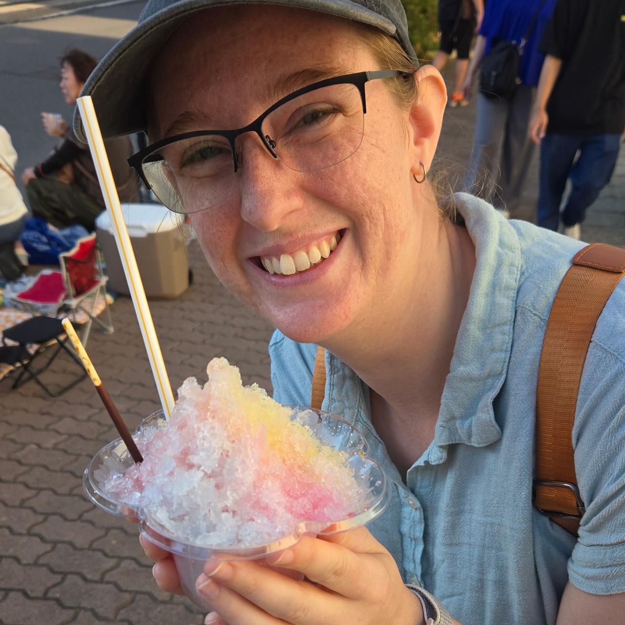 There's also tons of street vendors and snacks!